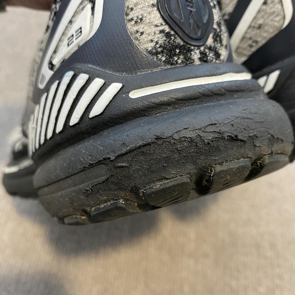 Brooks Adrenaline GTS 23 Running Shoes Womens Size 10.5 Cushioned 1203811B135 - Picture 7 of 12